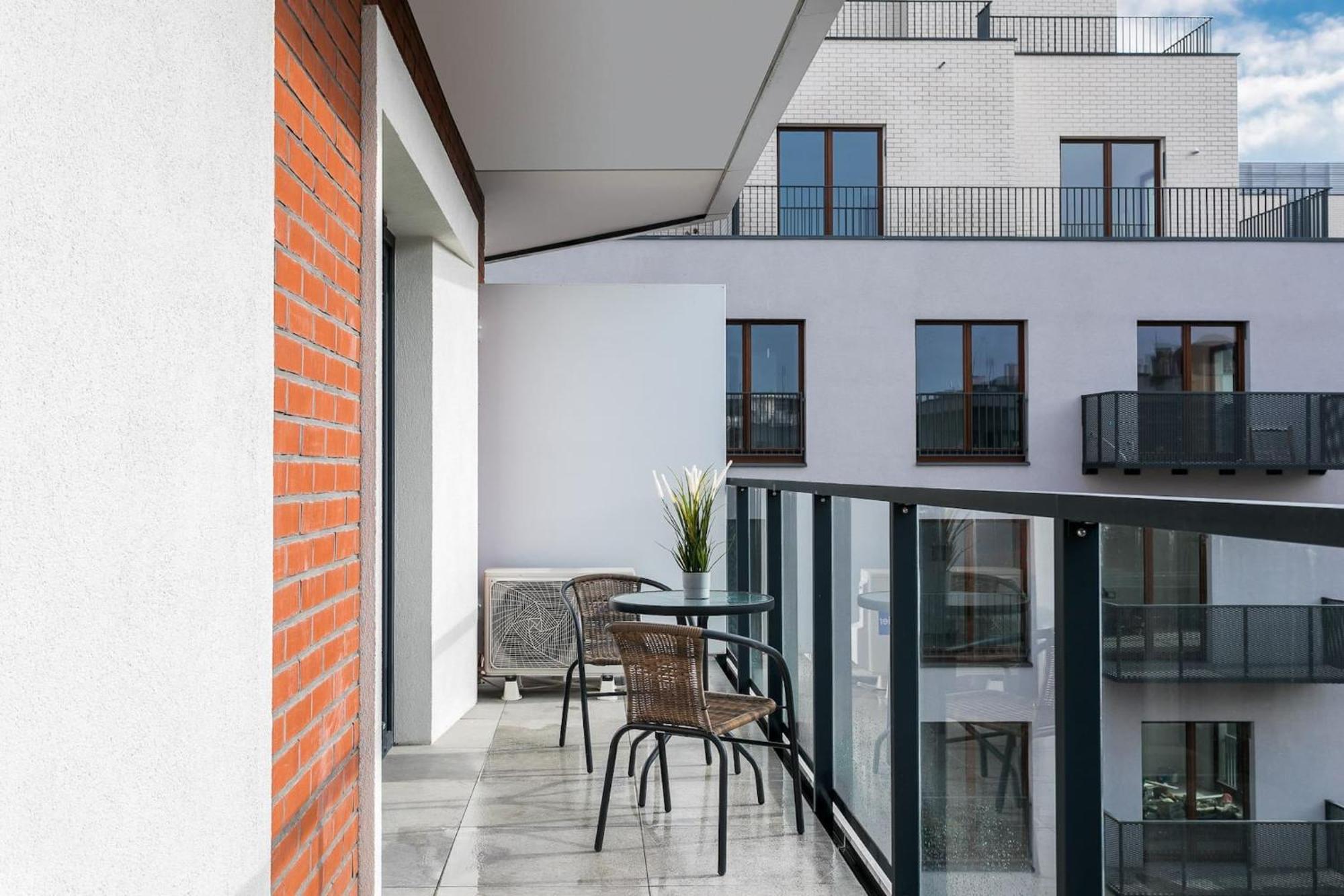 Rent Like - Srutowa 10